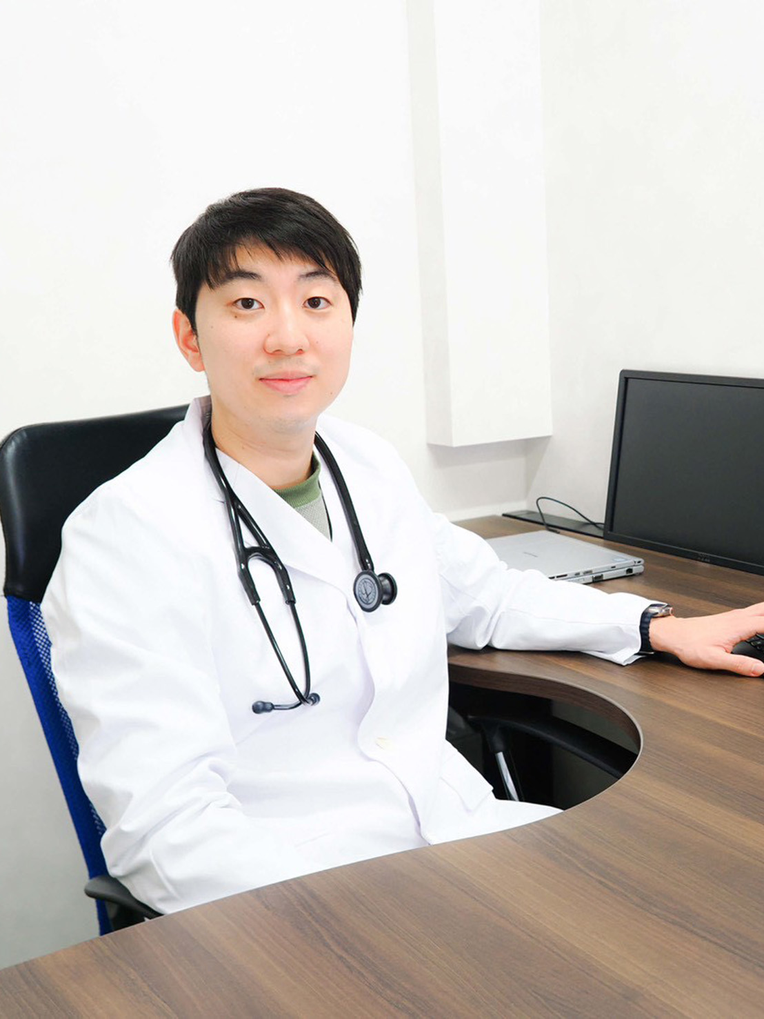 医師 船橋 健吾